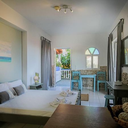 اليكاناس Velendzas Holidays المظهر الخارجي الصورة